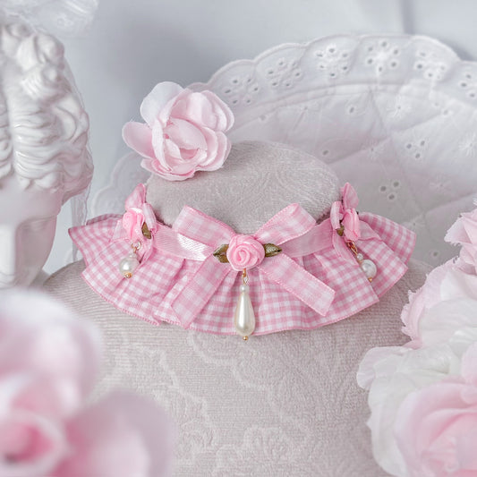 Rosie Ruffle choker