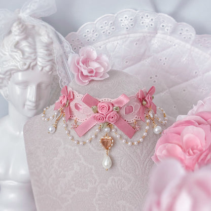 Rosavieve Choker