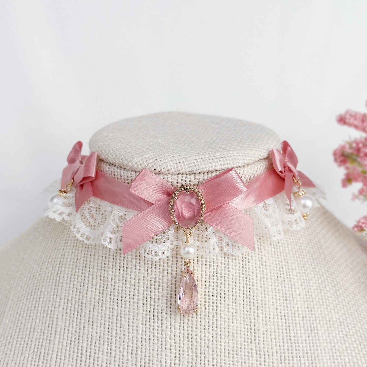 Dollie Choker