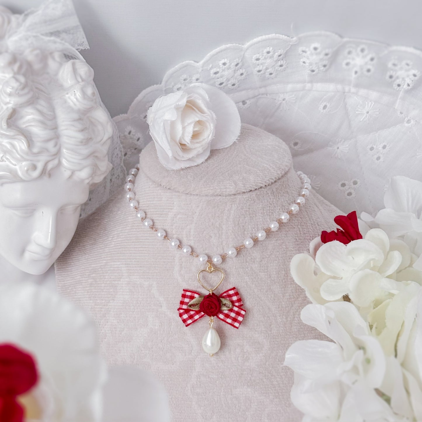 Rose Picnic Necklace
