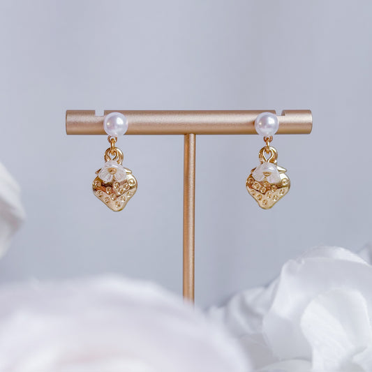 Strawberry Latte earrings