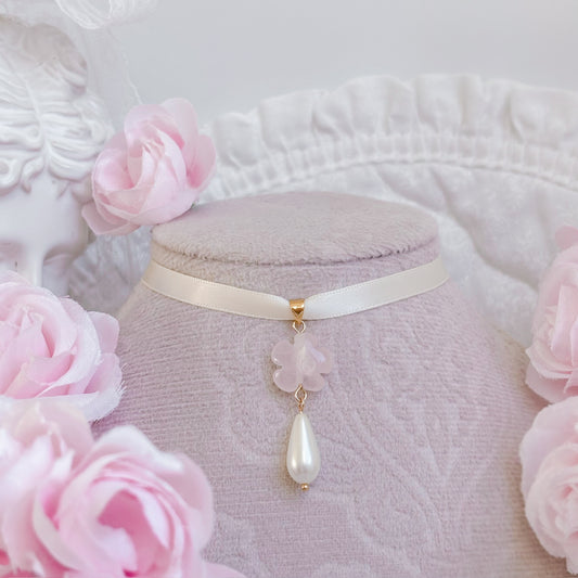 Cloud Flower necklace