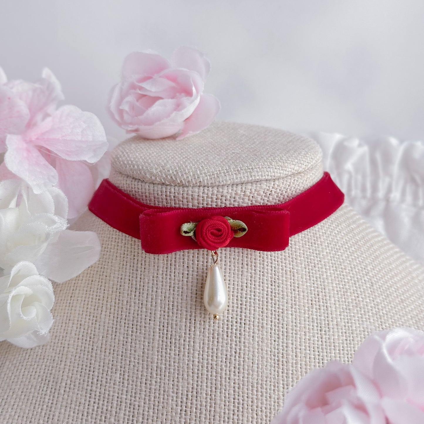 Red Roselyn Choker