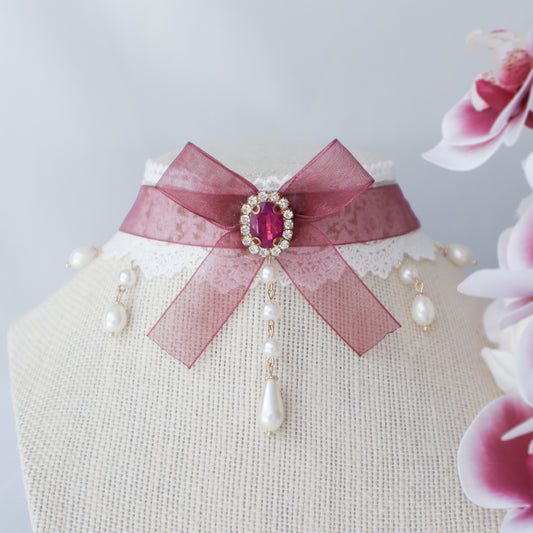 Pearlina Choker