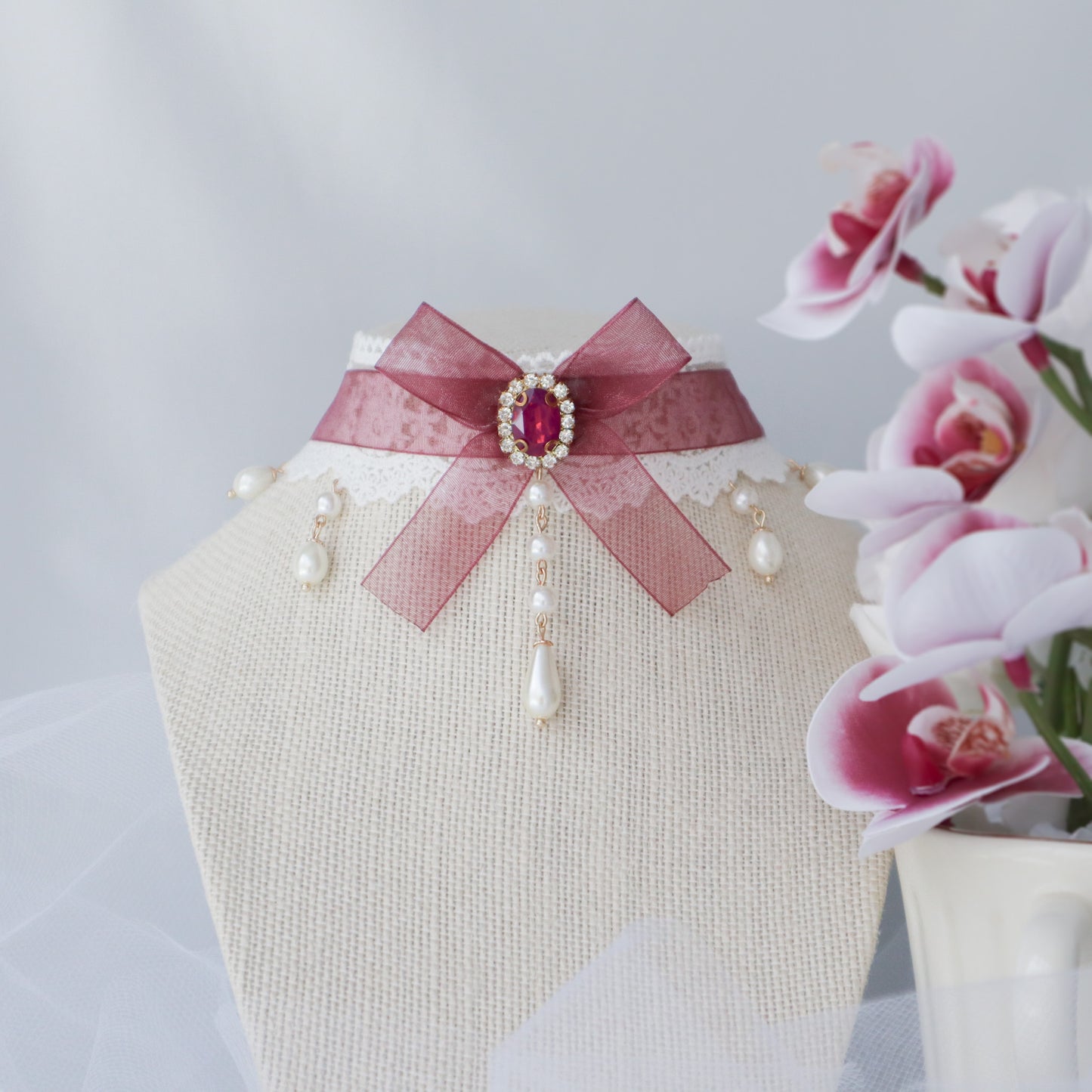 Pearlina Choker