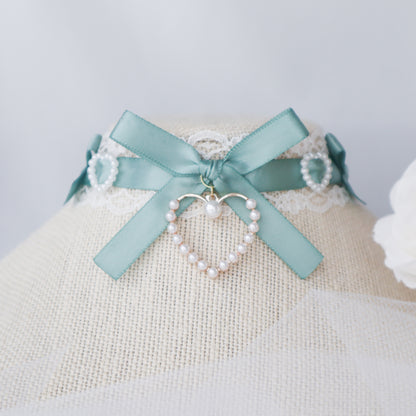 Seafoam choker