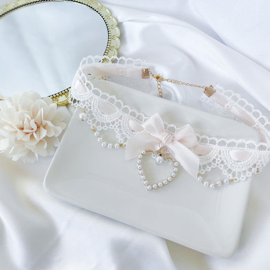 Belladonna Choker